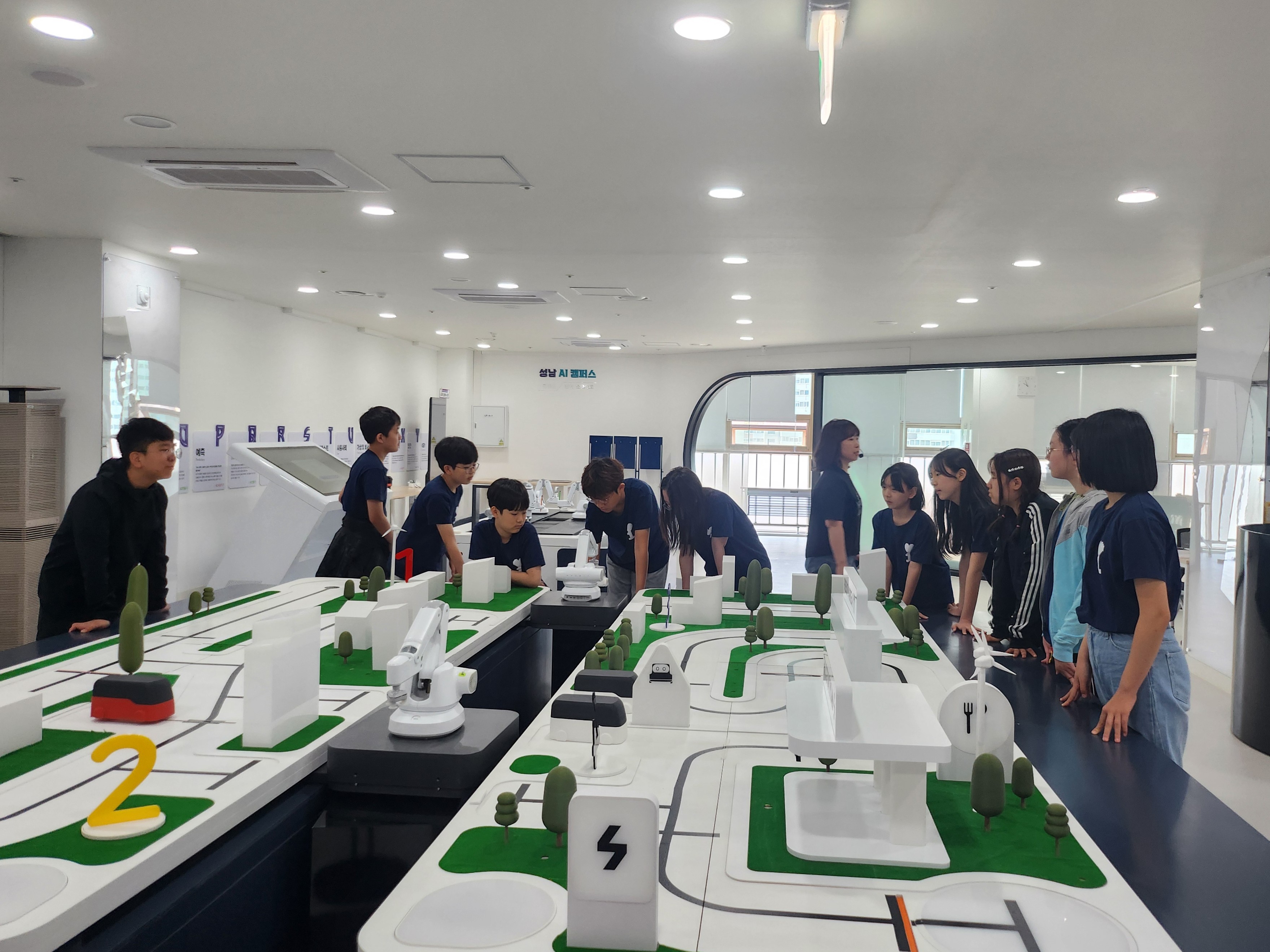 20260410 성남시청소년청년재단 ai체험관 .jpg